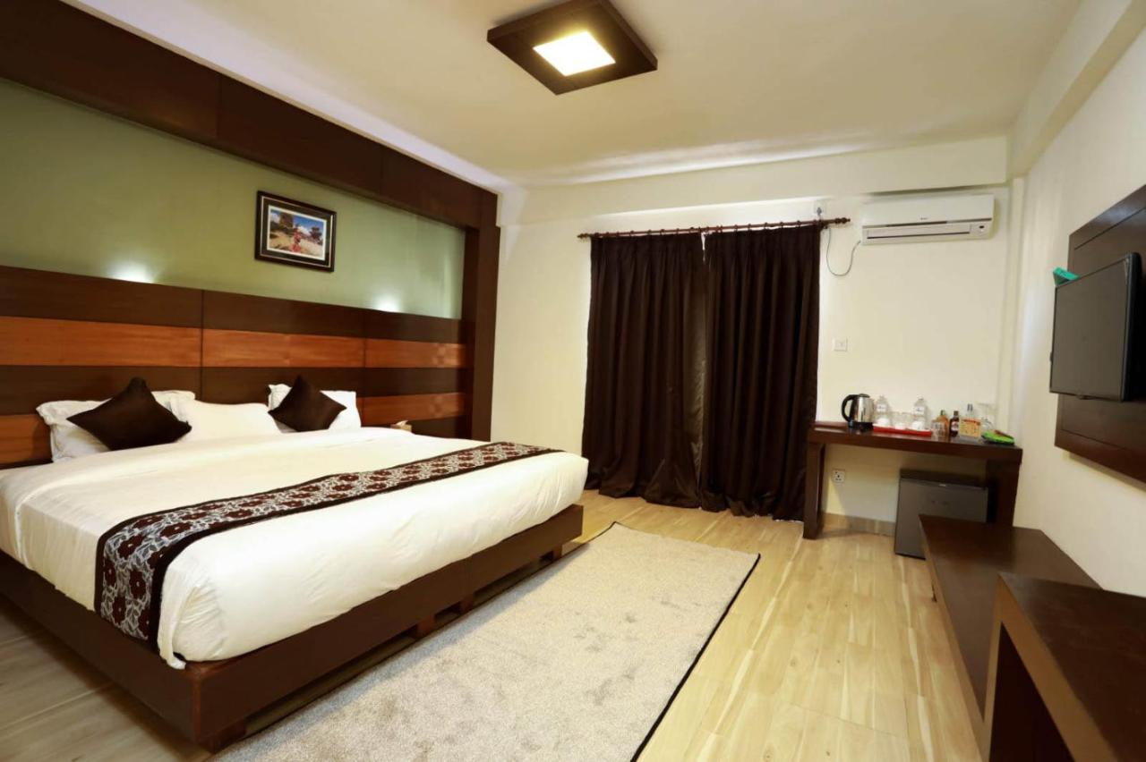 Kumari Star Inn Ποκάρα Εξωτερικό φωτογραφία